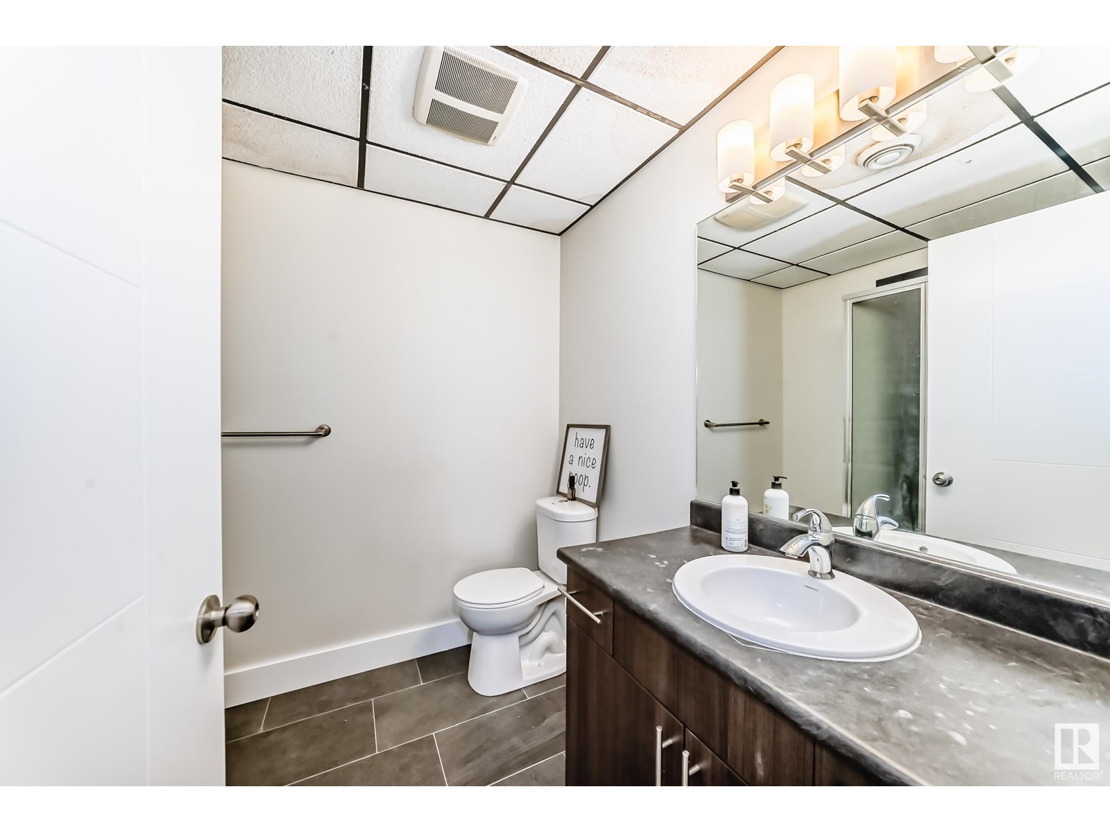 Photo 57 of 9211 123 Av Nw, Edmonton AB