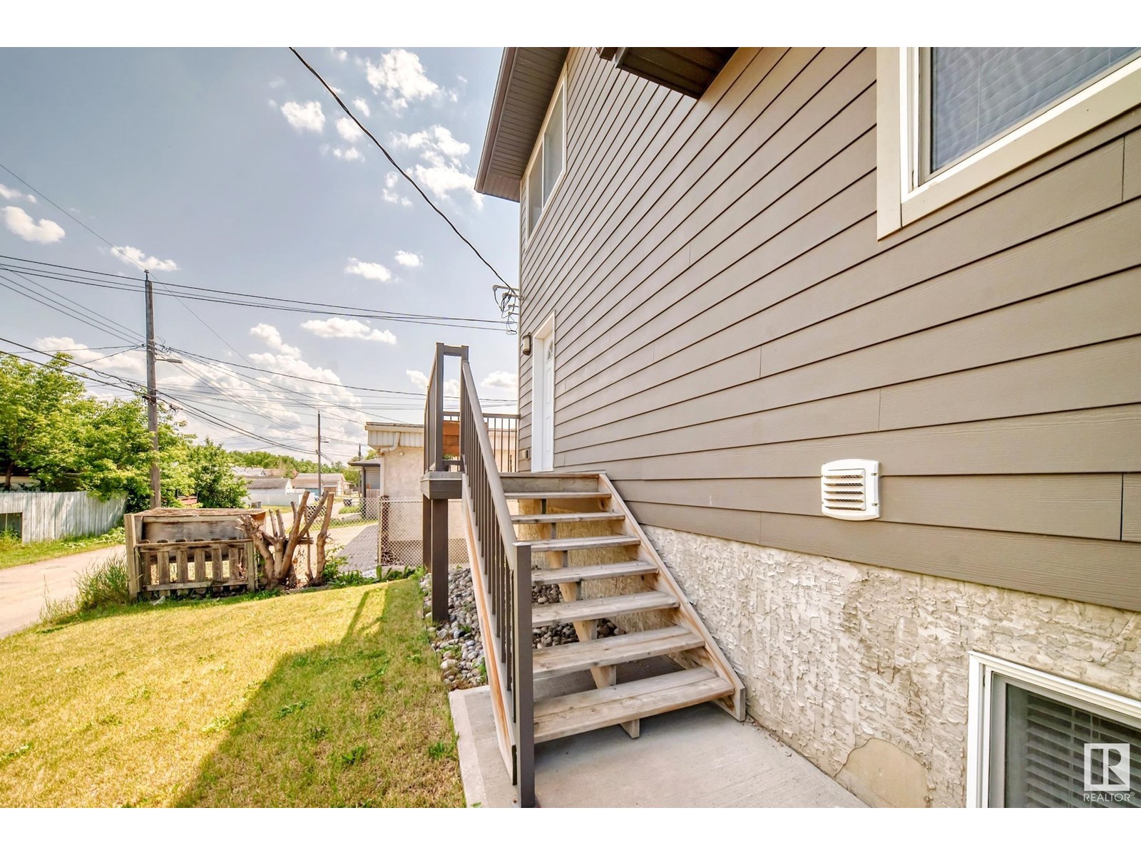 Photo 62 of 9211 123 Av Nw, Edmonton AB
