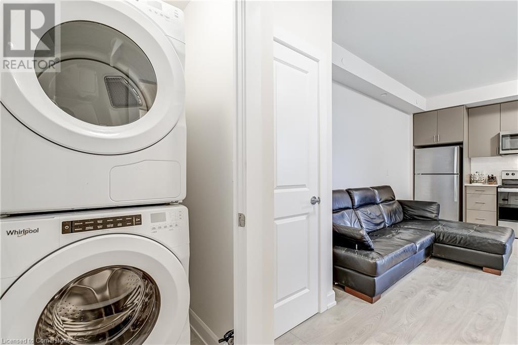 Photo 24 of 3200 William Coltson Avenue Unit 401, Oakville ON
