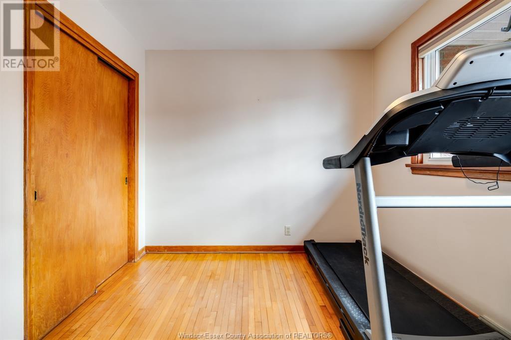 Photo 33 of 208 Mersea Rd 8, Leamington ON