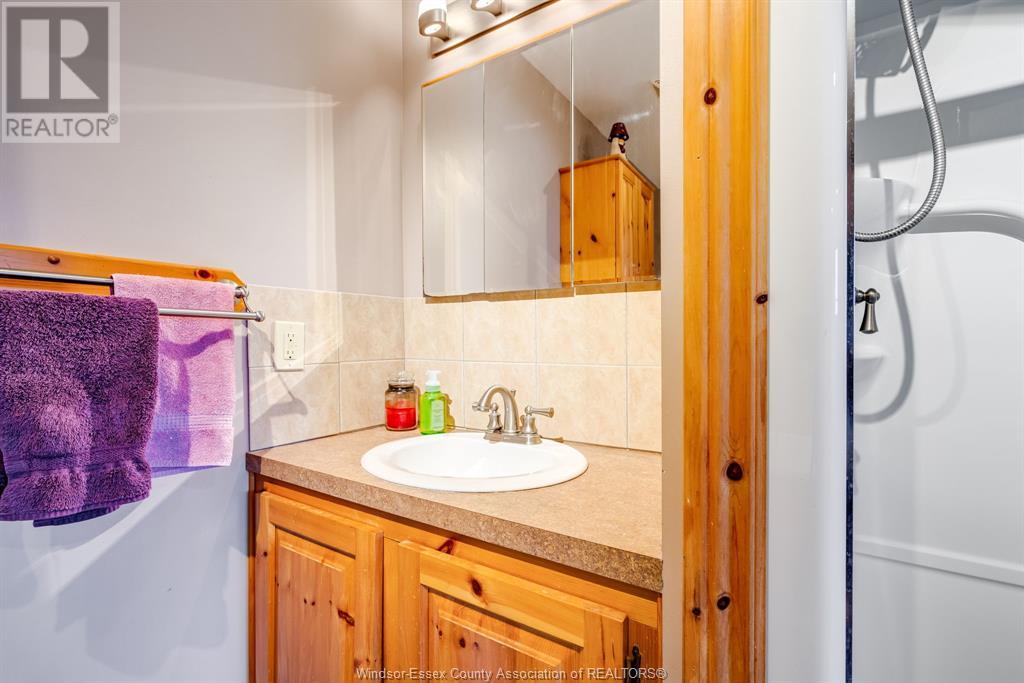 Photo 48 of 208 Mersea Rd 8, Leamington ON