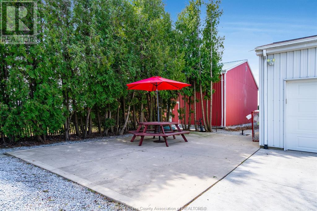 Photo 14 of 208 Mersea Rd 8, Leamington ON