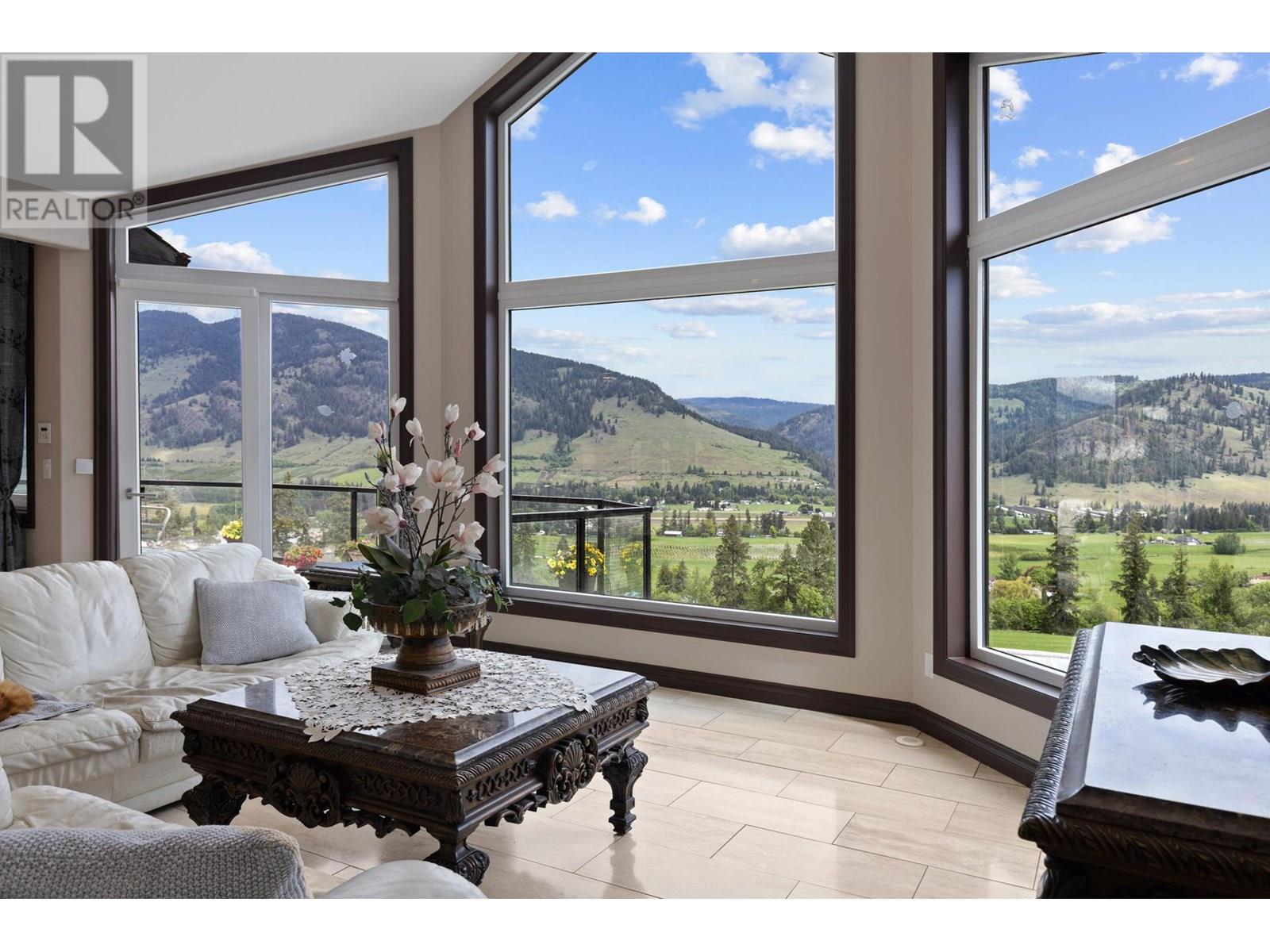 5585 REID ROAD - 9