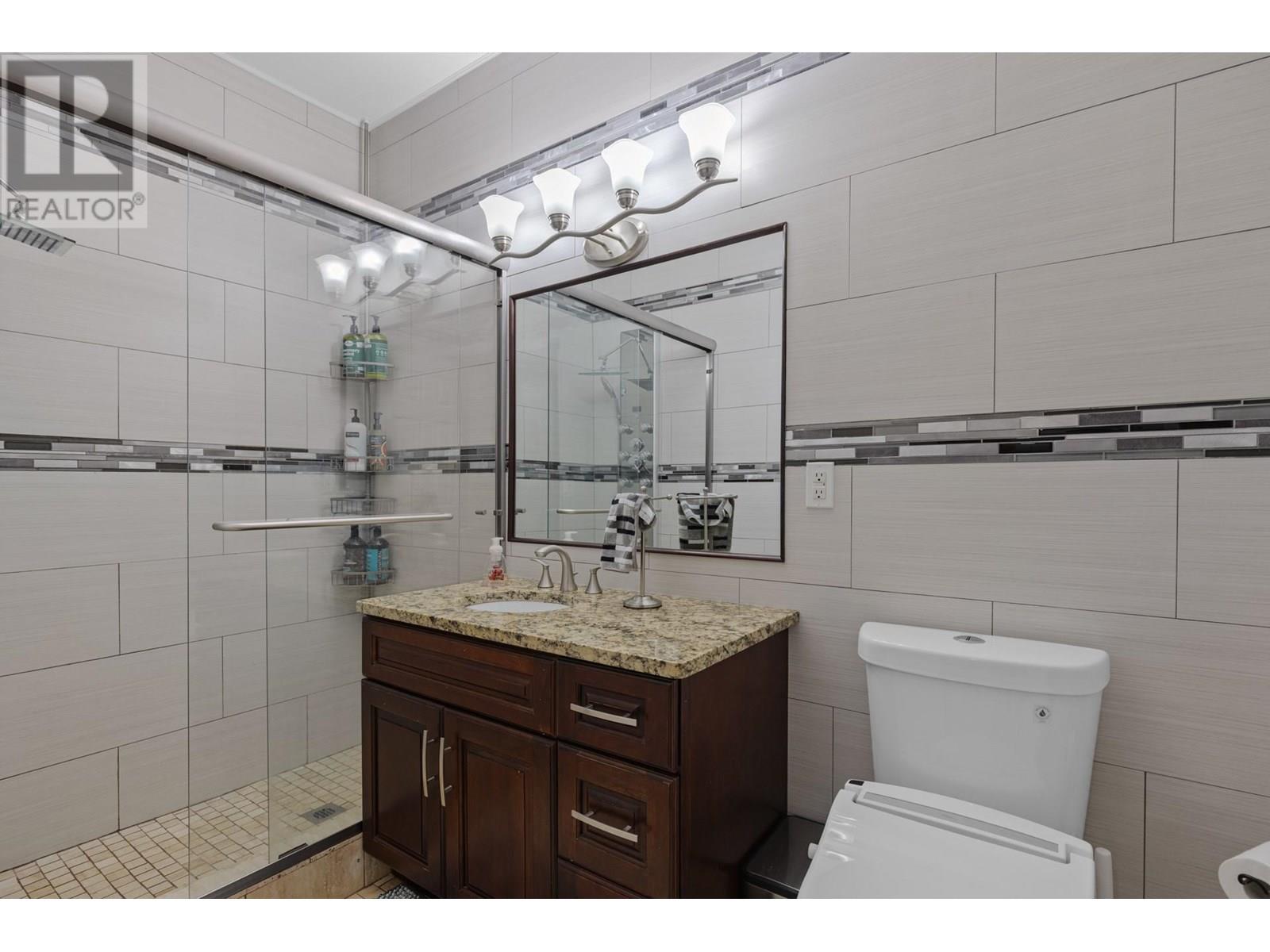 5585 REID ROAD - 35