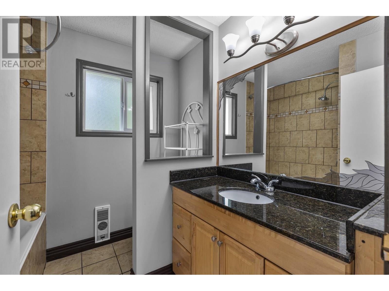 5585 REID ROAD - 61