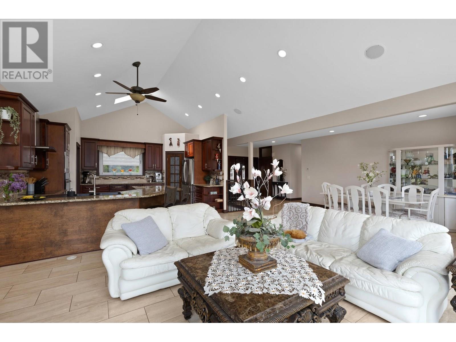 5585 REID ROAD - 10