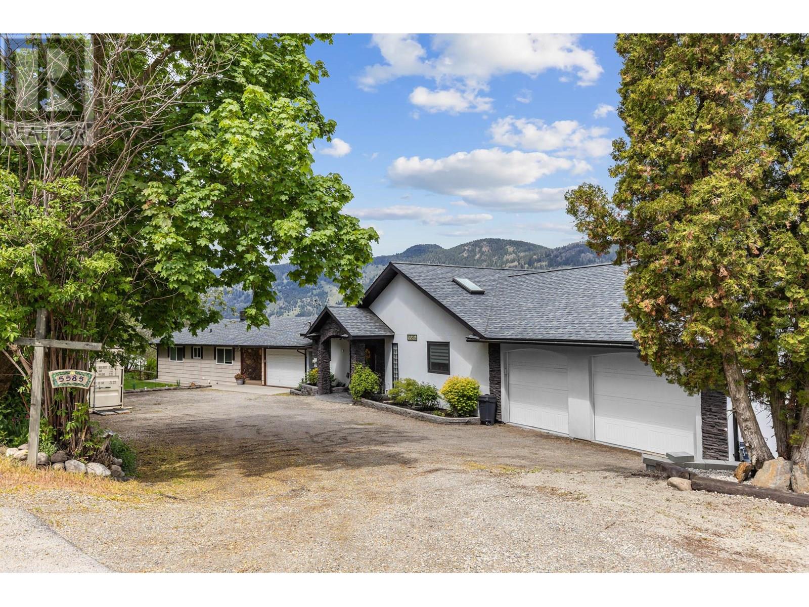 5585 REID ROAD - 4