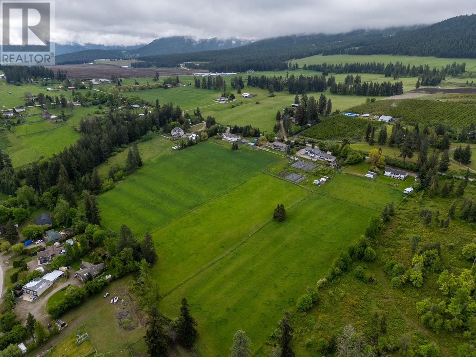 5585 REID ROAD - 97