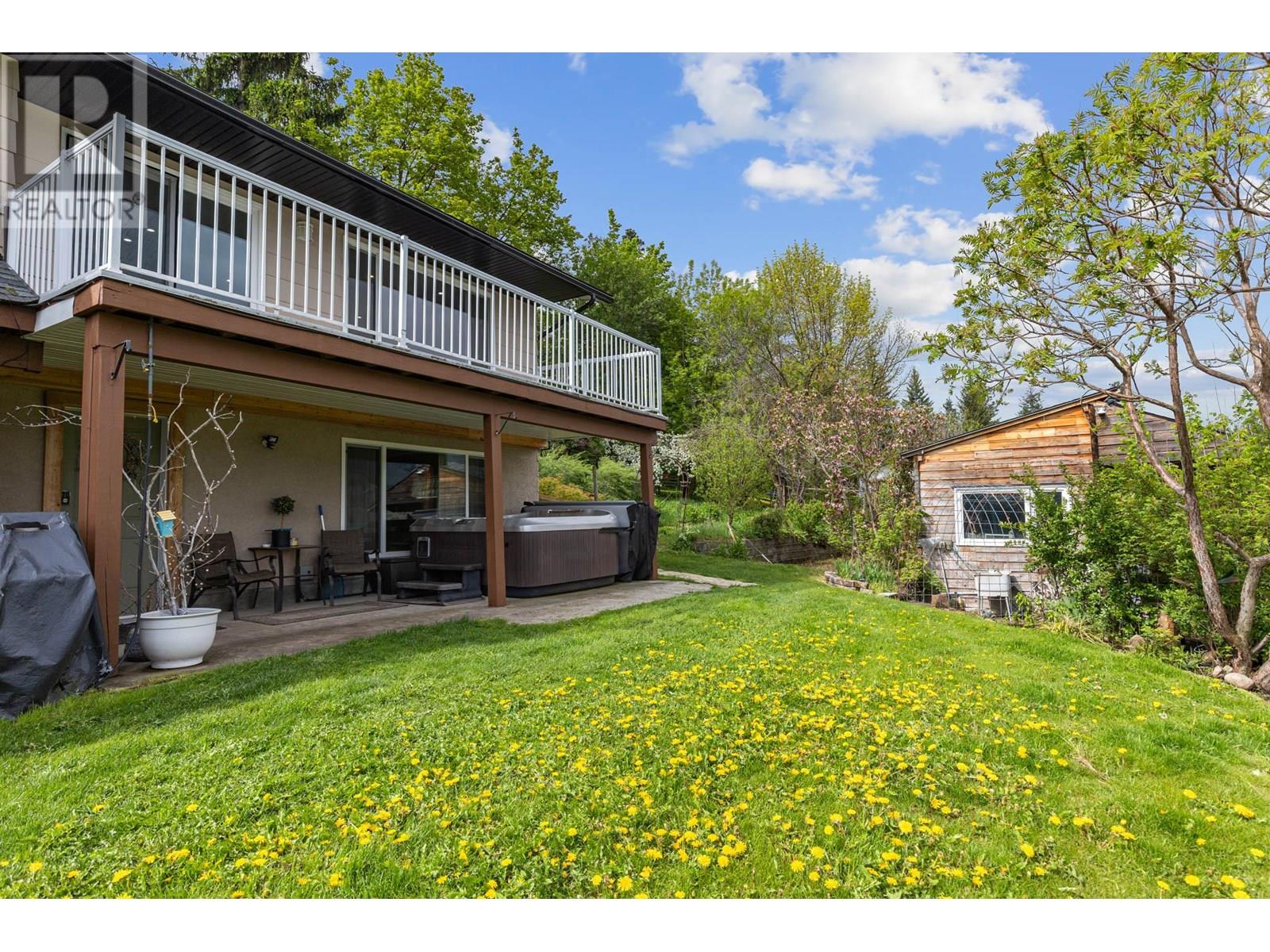 5585 REID ROAD - 77