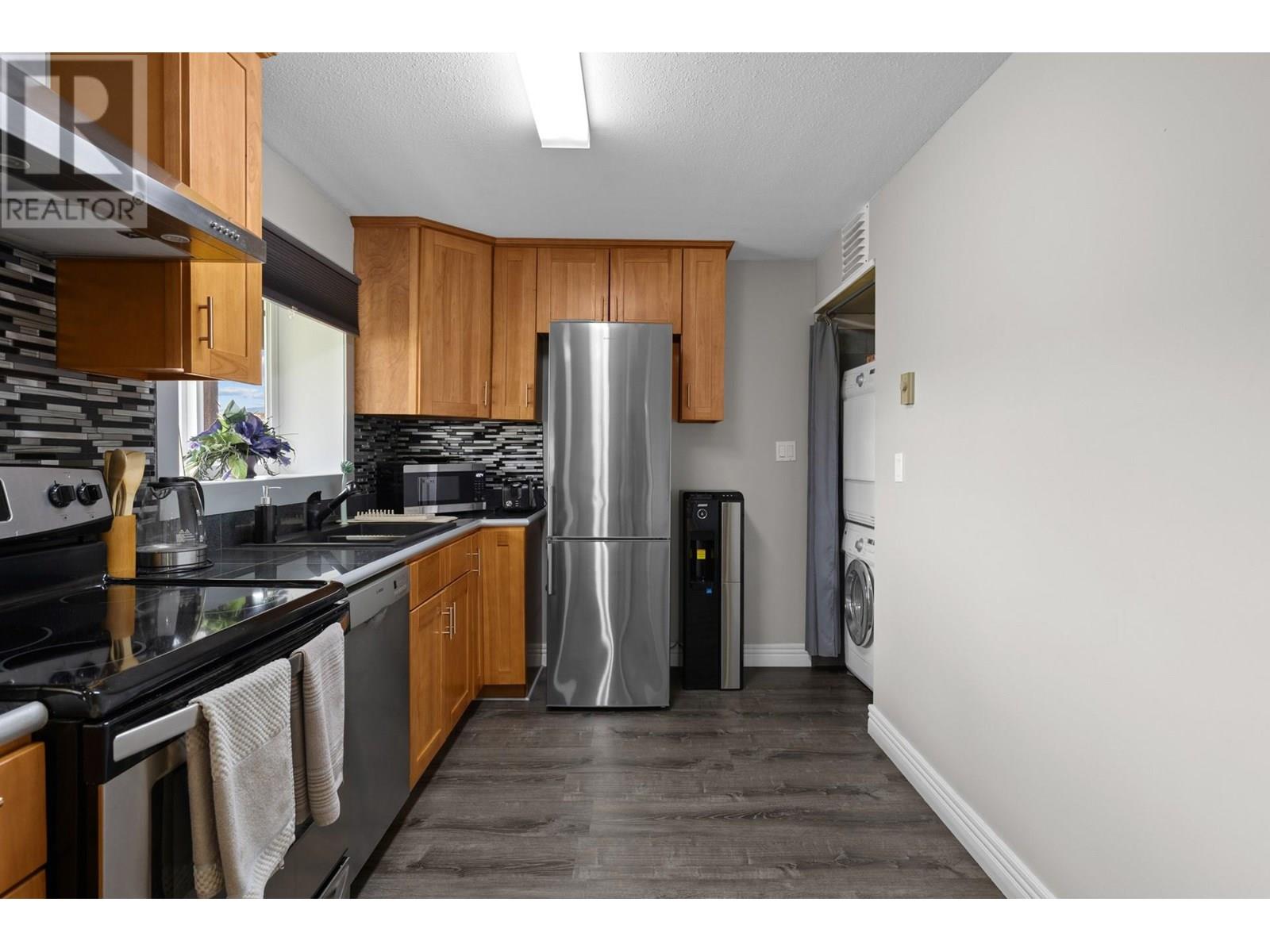 5585 REID ROAD - 68