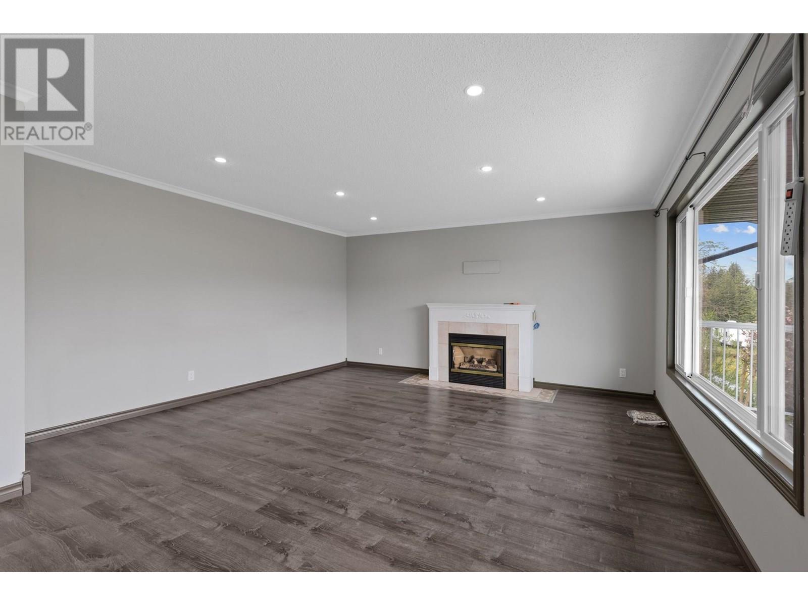 5585 REID ROAD - 53