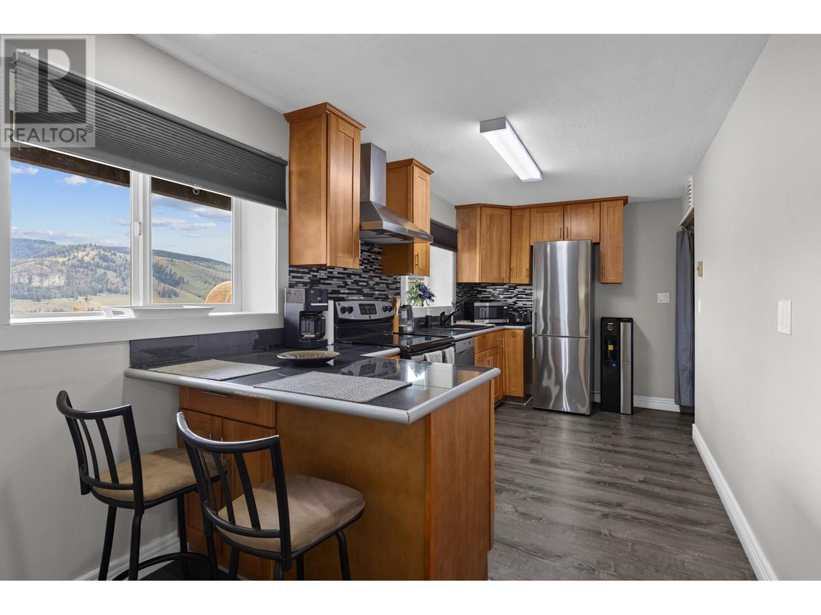 5585 REID ROAD - 67