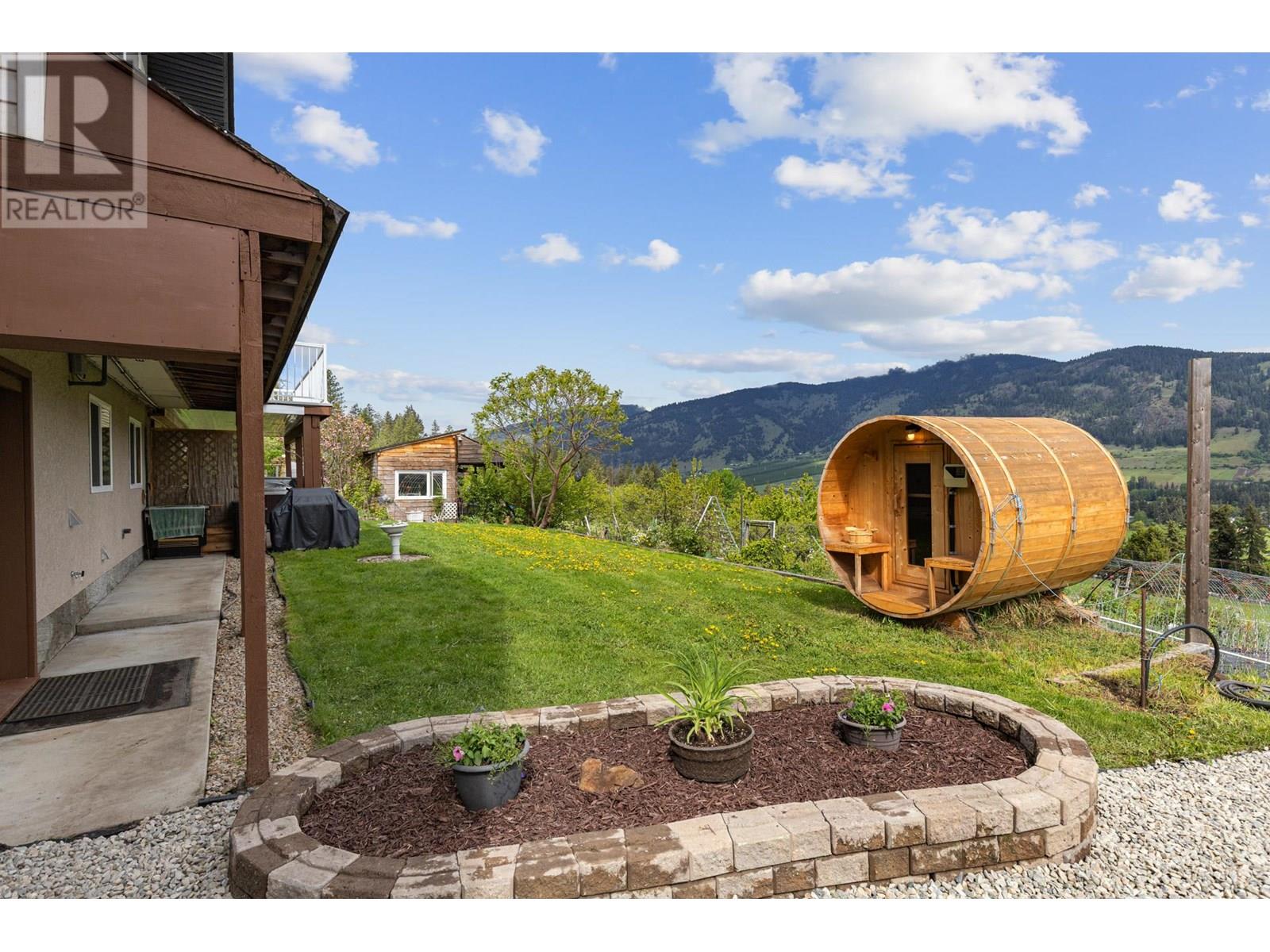 5585 REID ROAD - 79