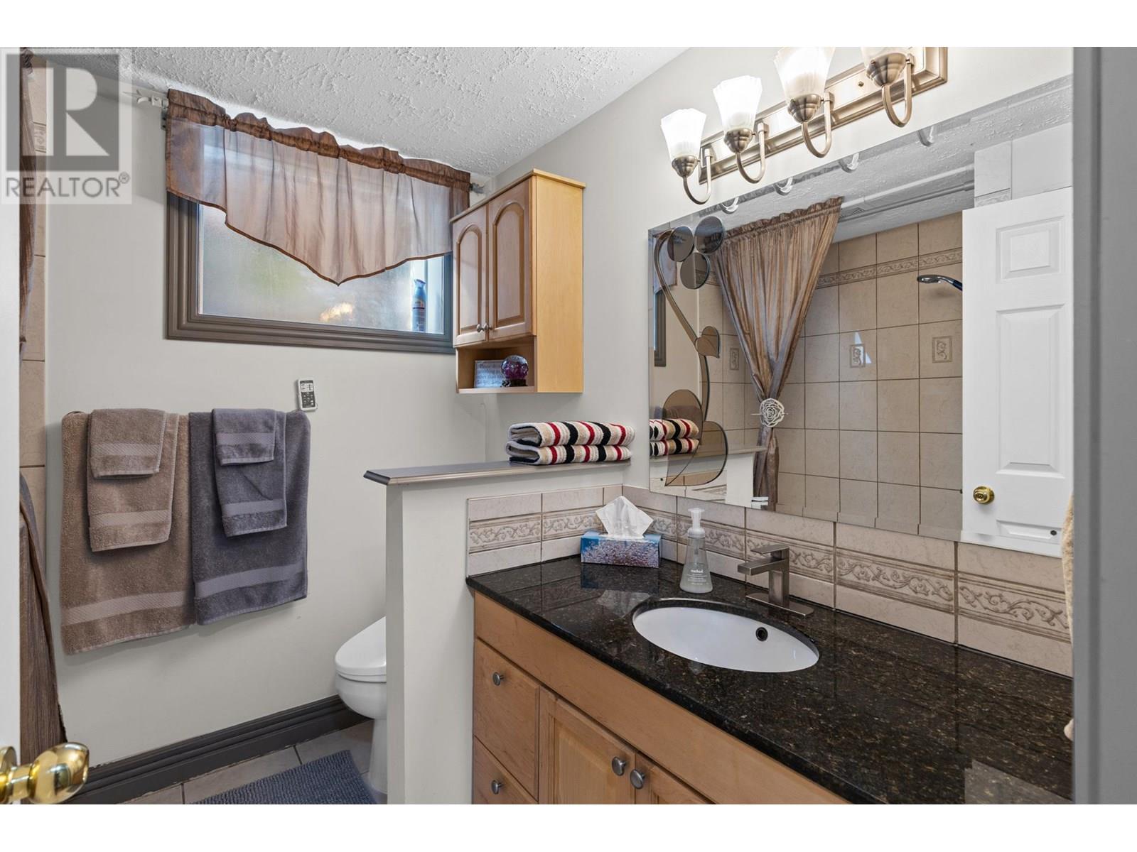 5585 REID ROAD - 72