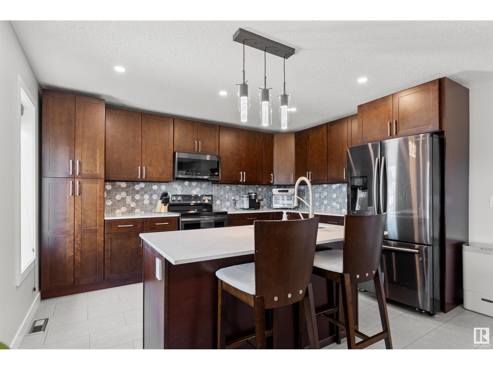 Photo 43 of 63 Glenwood Cr, Stony Plain AB