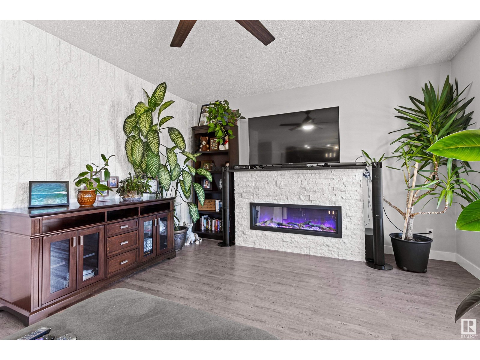Photo 48 of 63 Glenwood Cr, Stony Plain AB