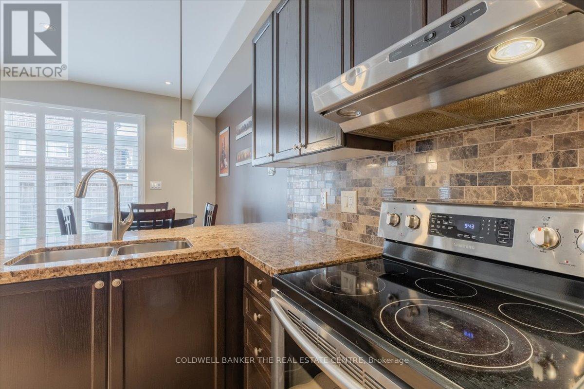 Photo 27 of 114 Laurendale Avenue, Georgina ON