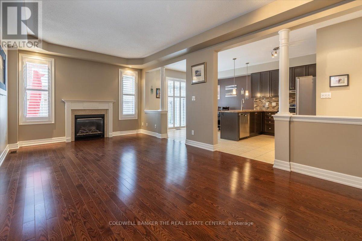 Photo 30 of 114 Laurendale Avenue, Georgina ON