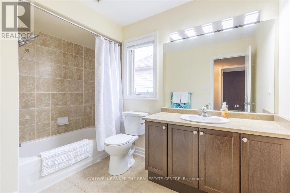 Photo 38 of 114 Laurendale Avenue, Georgina ON