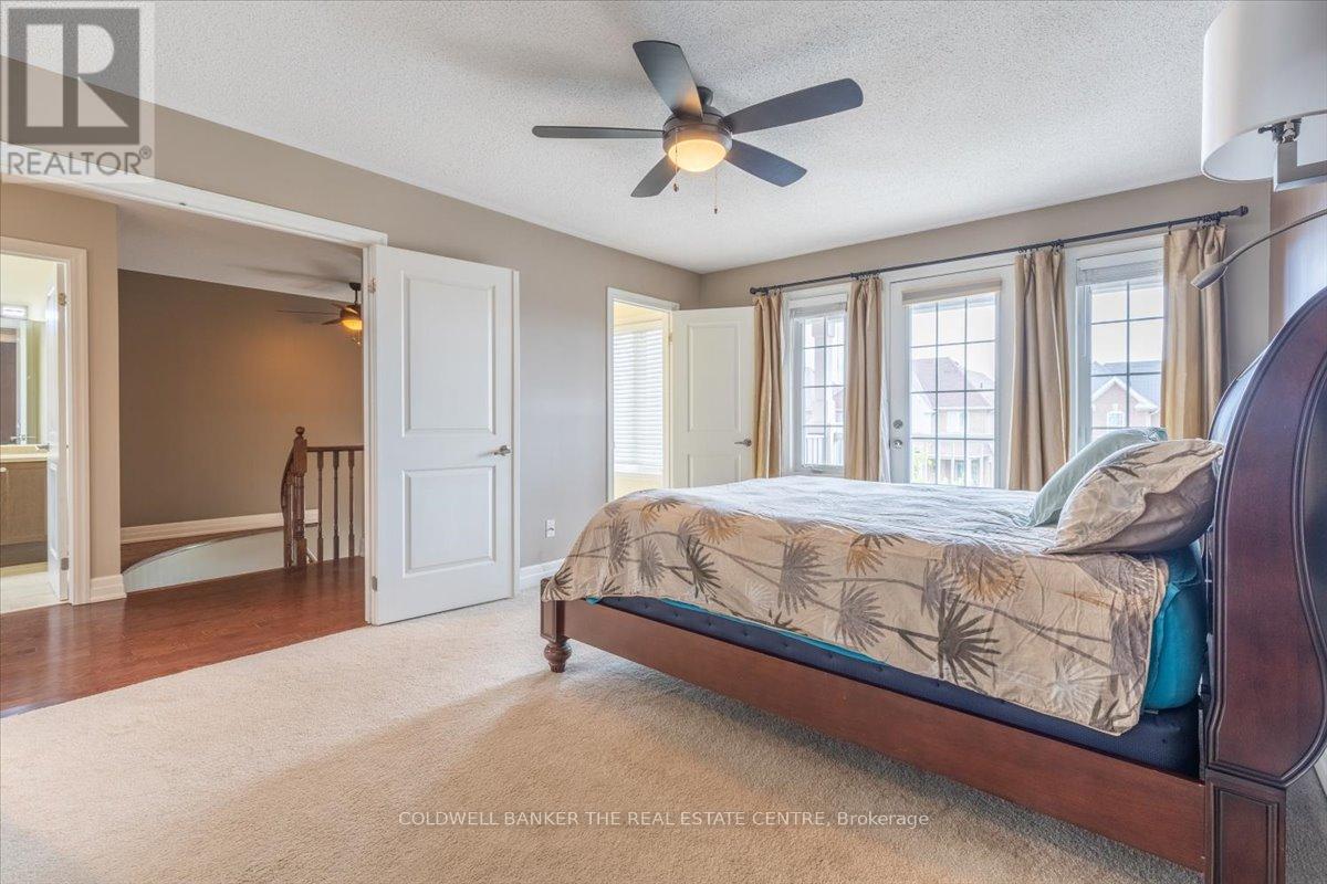 Photo 42 of 114 Laurendale Avenue, Georgina ON