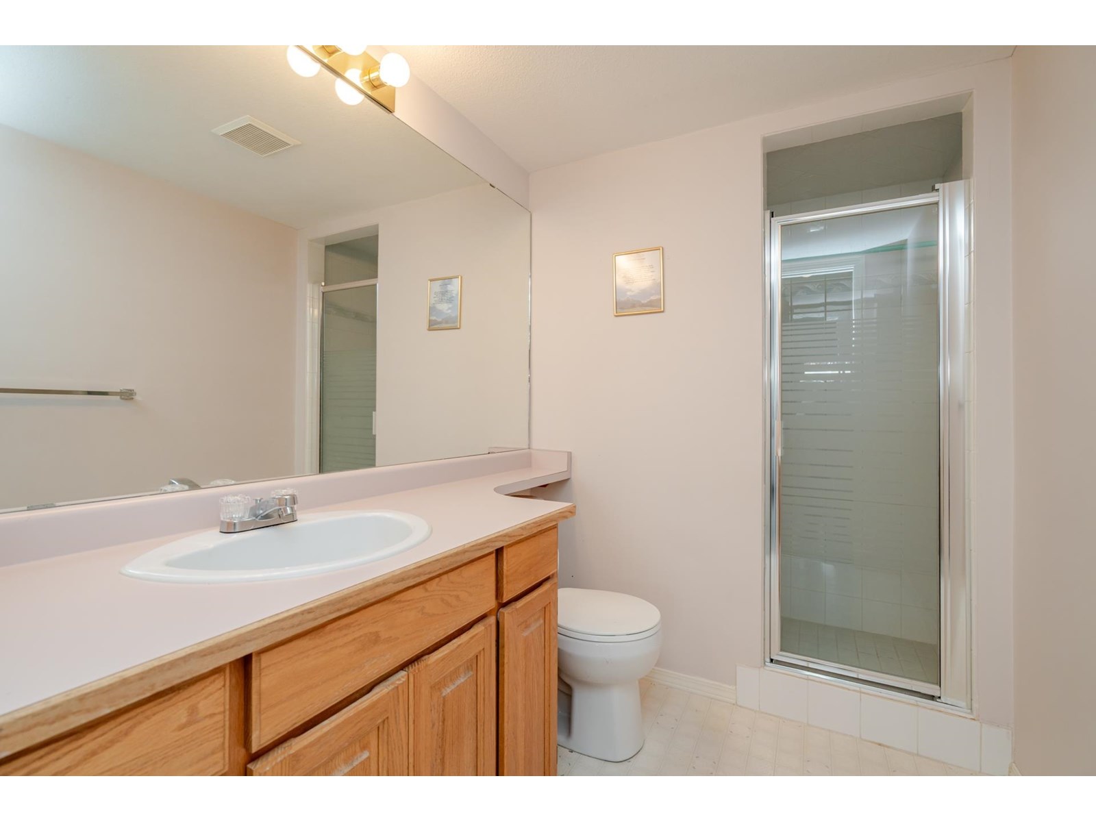 Photo 24 of 237 2451 Gladwin Road, Abbotsford BC