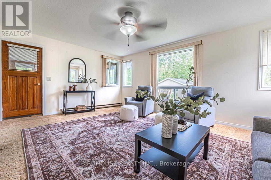 Photo 16 of 62 Fells Bay Road, Kawartha Lakes ON