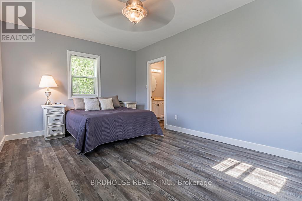 Photo 30 of 62 Fells Bay Road, Kawartha Lakes ON