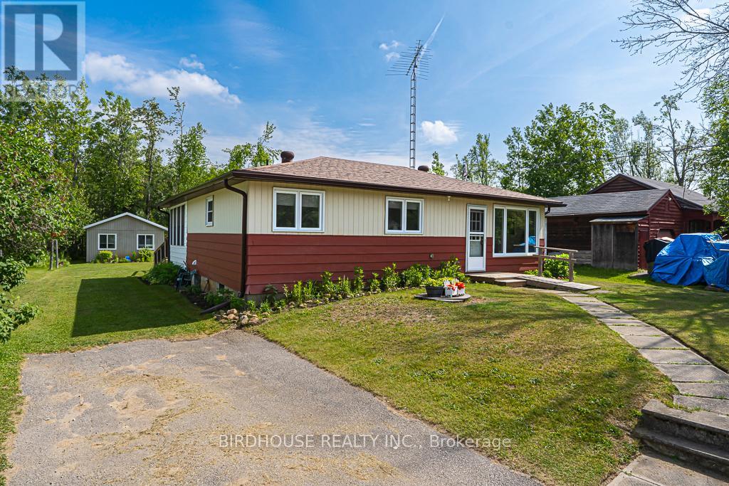 Photo 5 of 62 Fells Bay Road, Kawartha Lakes ON