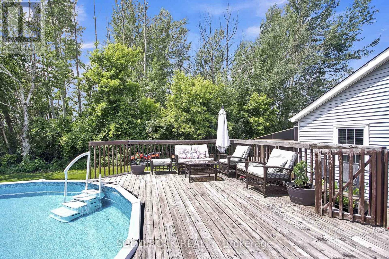 Photo 12 of 7312 Bank Street, Ottawa ON