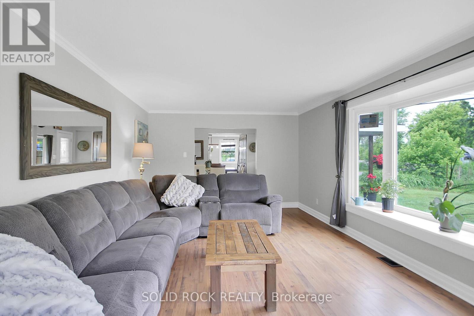 Photo 24 of 7312 Bank Street, Ottawa ON