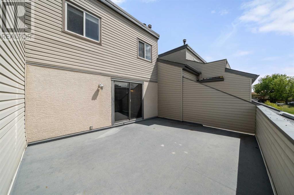 Single Family House for Sale in    Street NW St Andrews Heights Calgary 