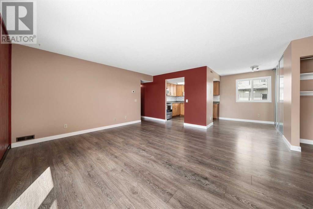 Single Family House for Sale in    Street NW St Andrews Heights Calgary 