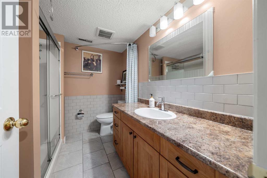 Single Family House for Sale in    Street NW St Andrews Heights Calgary 