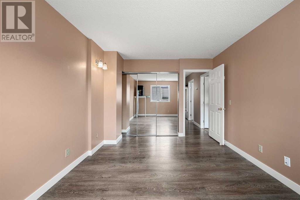Single Family House for Sale in    Street NW St Andrews Heights Calgary 