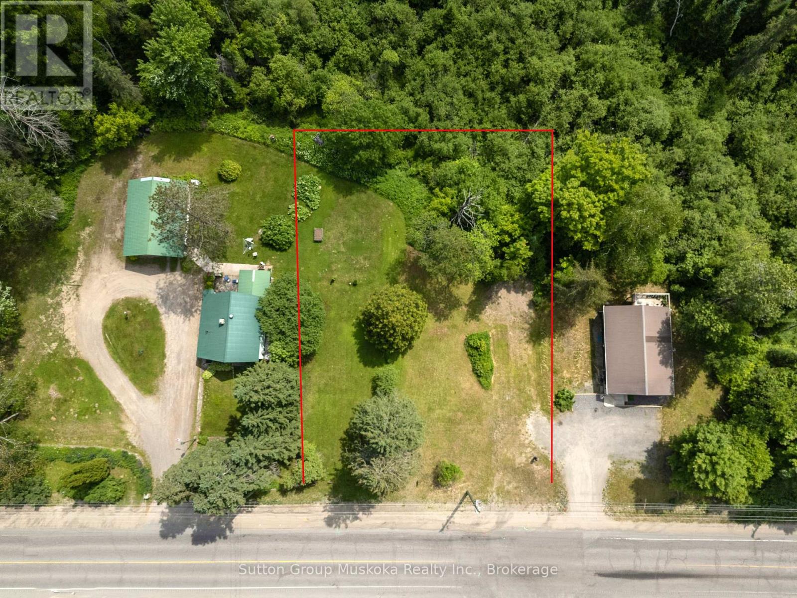 Photo 1 of 641 Muskoka 3 Road N, Huntsville ON