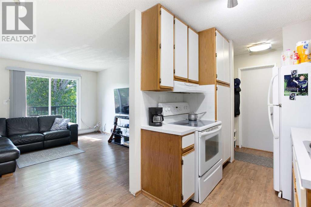 Single Family House for Sale in    Street SW Bankview Calgary 