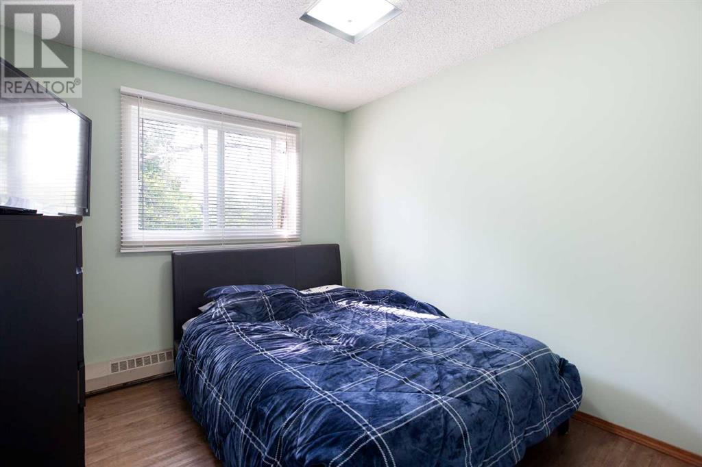 Single Family House for Sale in    Street SW Bankview Calgary 