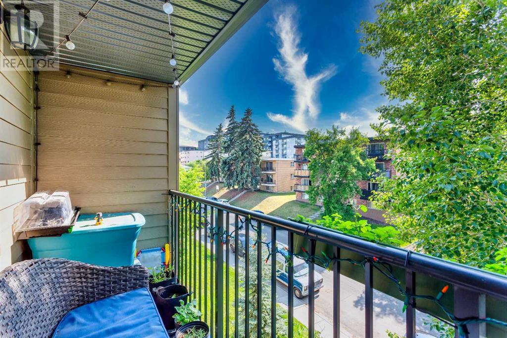 Single Family House for Sale in    Street SW Bankview Calgary 
