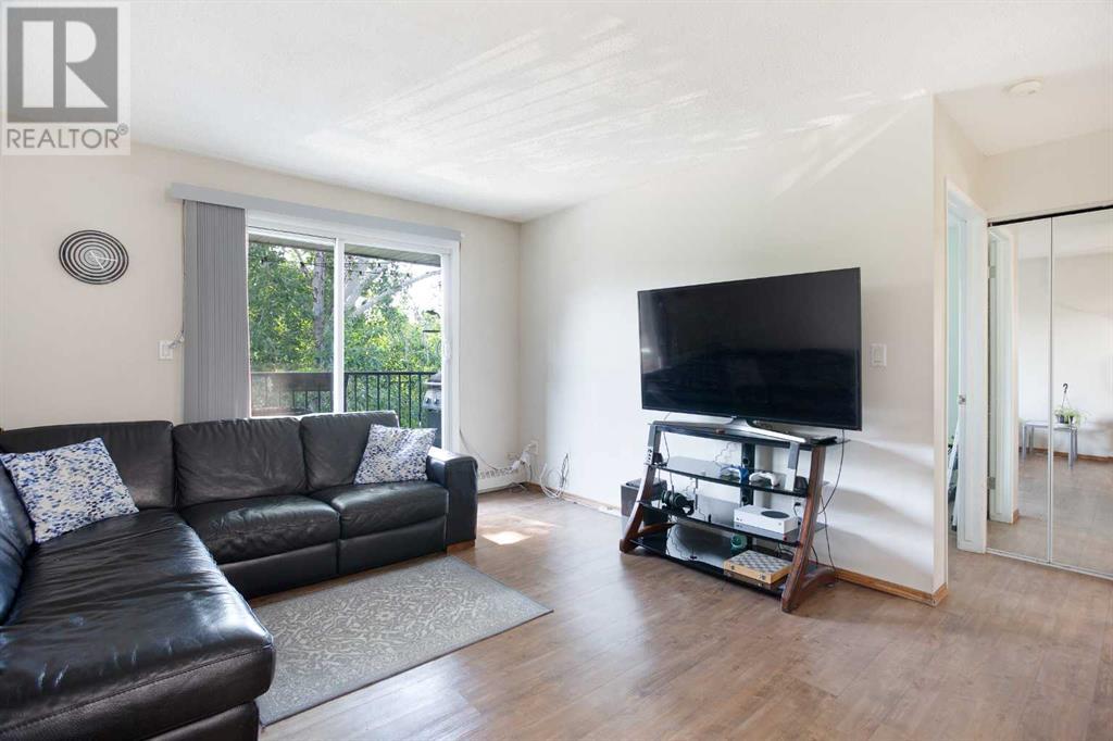 Single Family House for Sale in    Street SW Bankview Calgary 