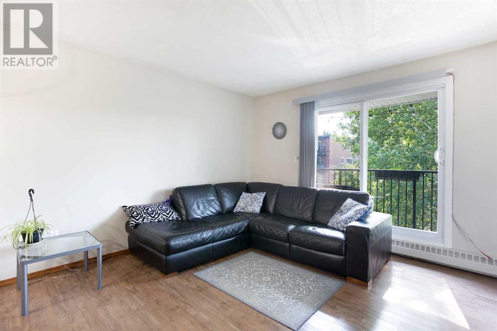 Single Family House for Sale in    Street SW Bankview Calgary 