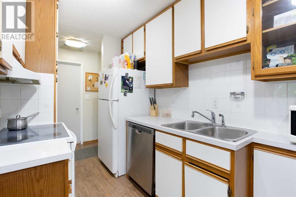 Single Family House for Sale in    Street SW Bankview Calgary 