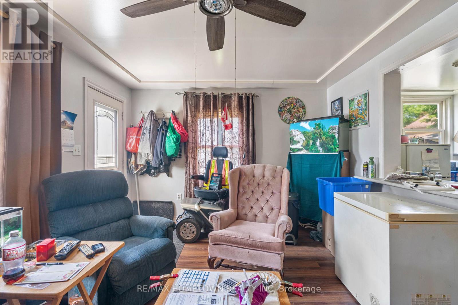 Photo 5 of 256 Ann Street, Prescott ON