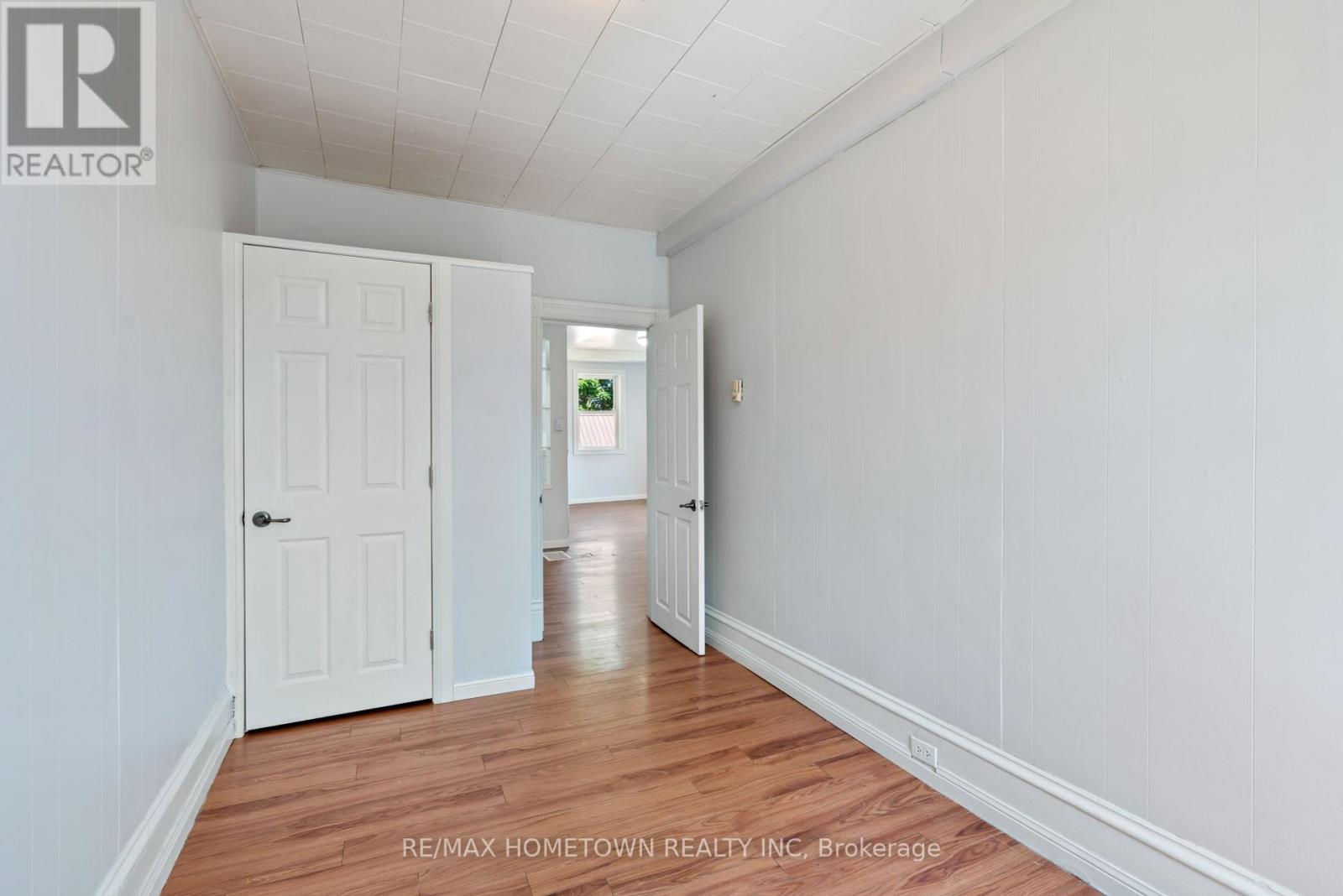 Photo 12 of 256 Ann Street, Prescott ON