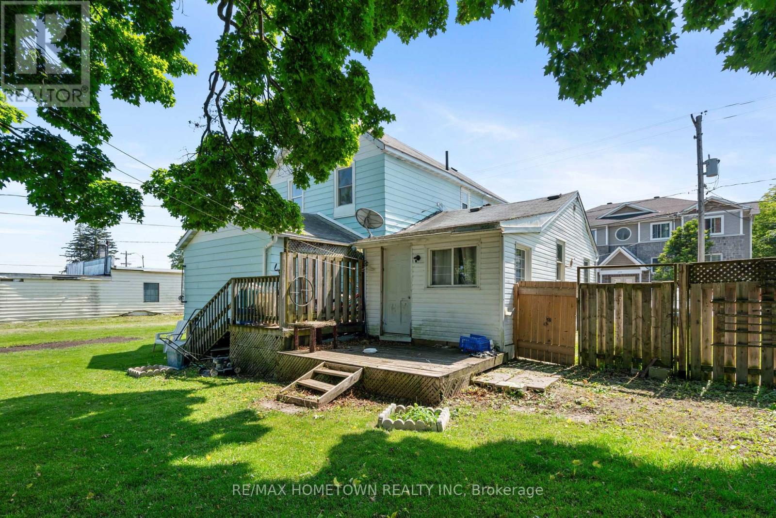Photo 23 of 256 Ann Street, Prescott ON
