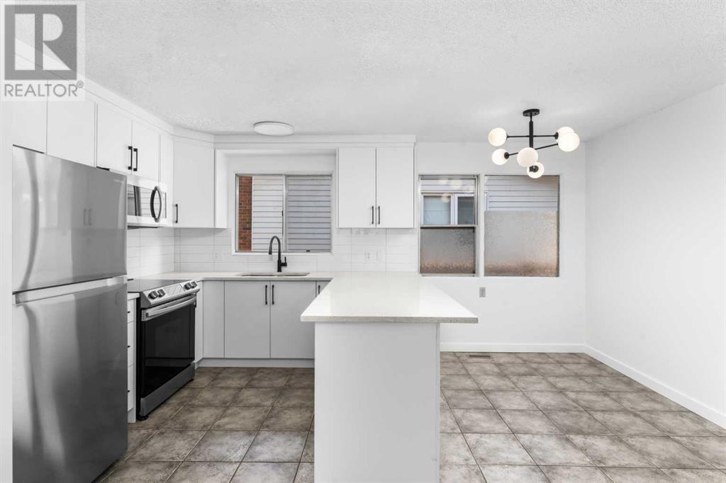 Single Family House Bungalow for Sale in  Silver Springs Hill NW Silver Springs Calgary 