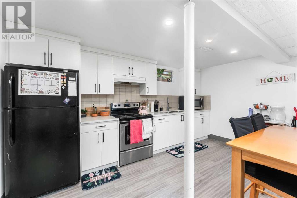 Single Family House Bungalow for Sale in  Silver Springs Hill NW Silver Springs Calgary 