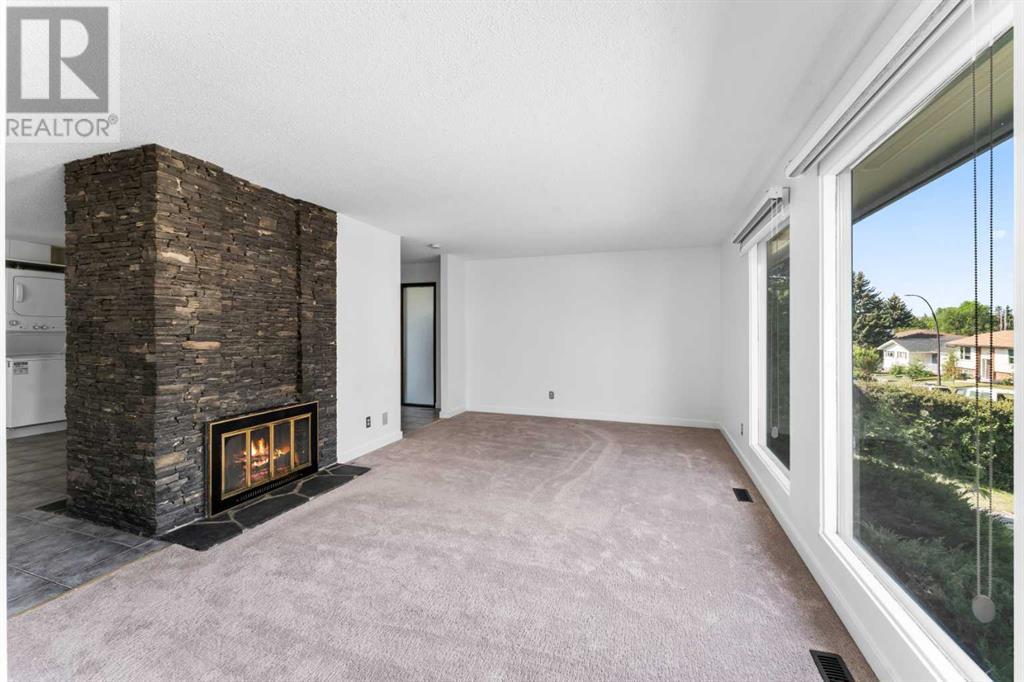 Single Family House Bungalow for Sale in  Silver Springs Hill NW Silver Springs Calgary 