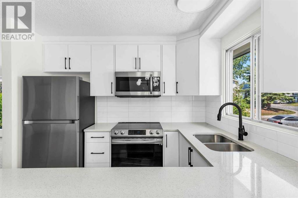 Single Family House Bungalow for Sale in  Silver Springs Hill NW Silver Springs Calgary 