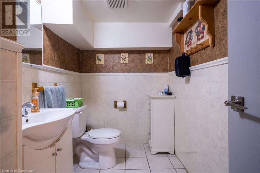 Photo 25 of 15 Alba Street, Stoney Creek ON