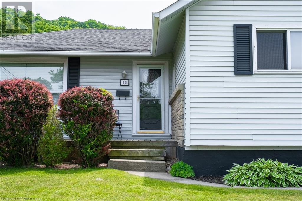 Photo 3 of 15 Alba Street, Stoney Creek ON